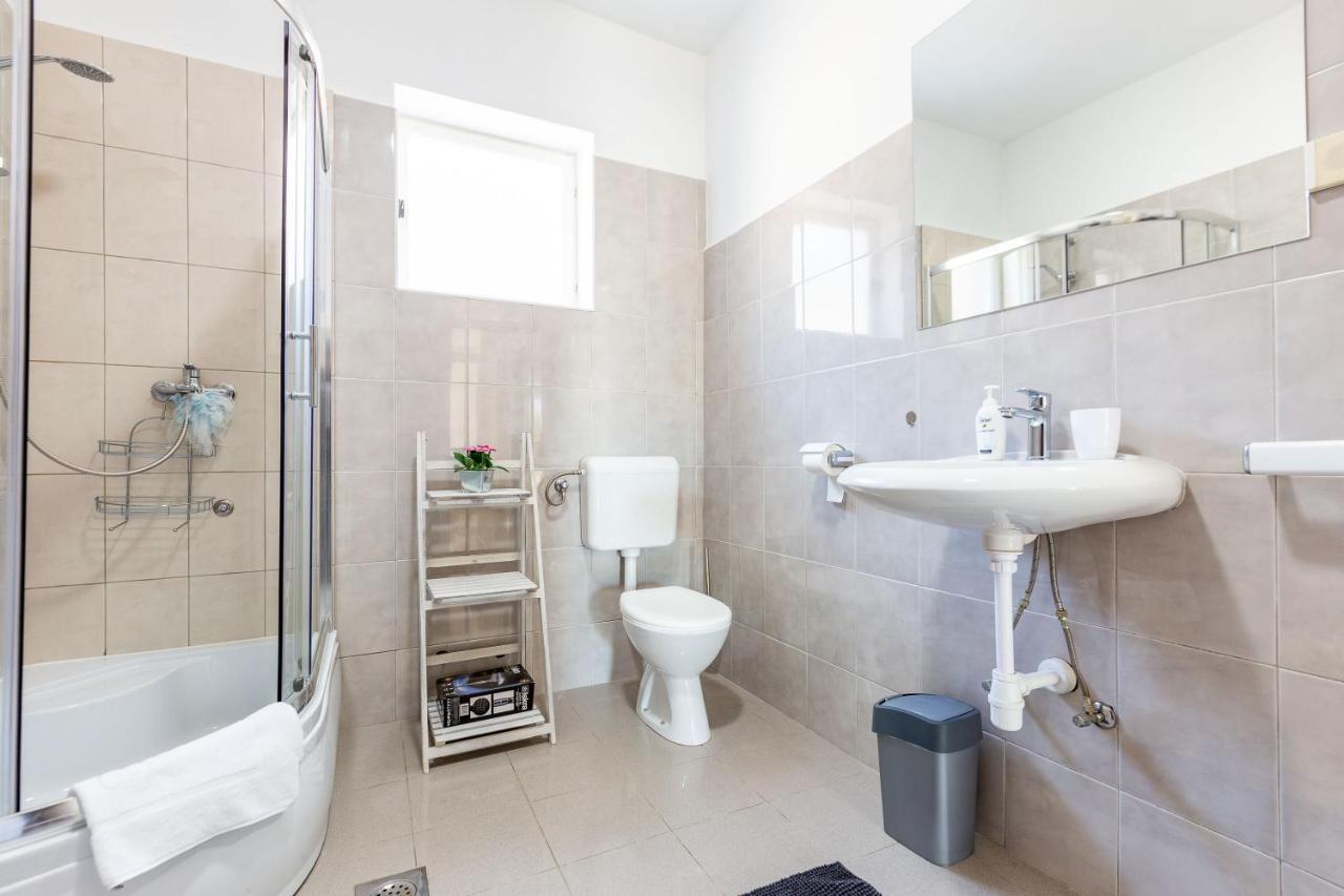 Sjor 2 Bdr W Grill Apartman